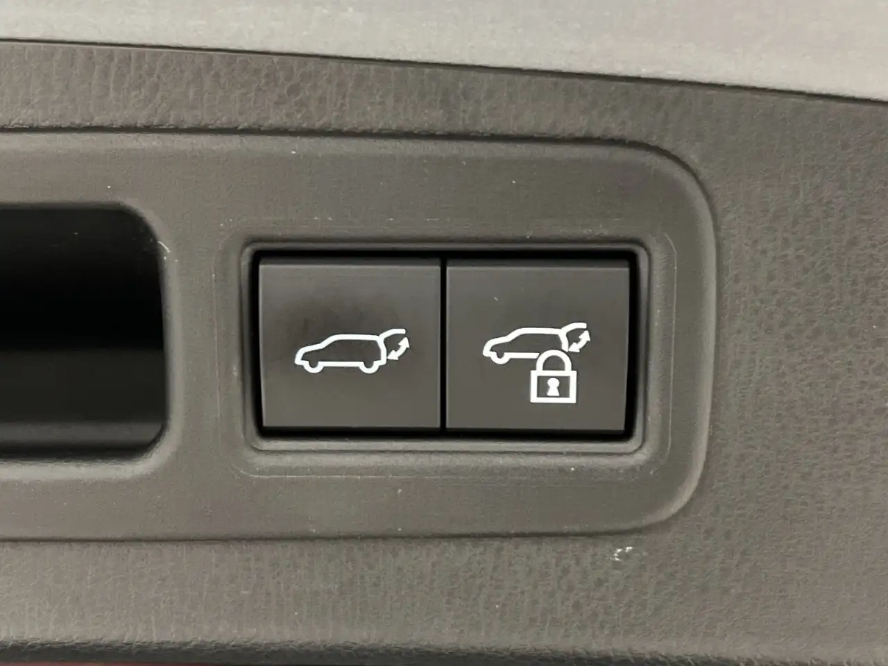 Lexus RX - Image 26