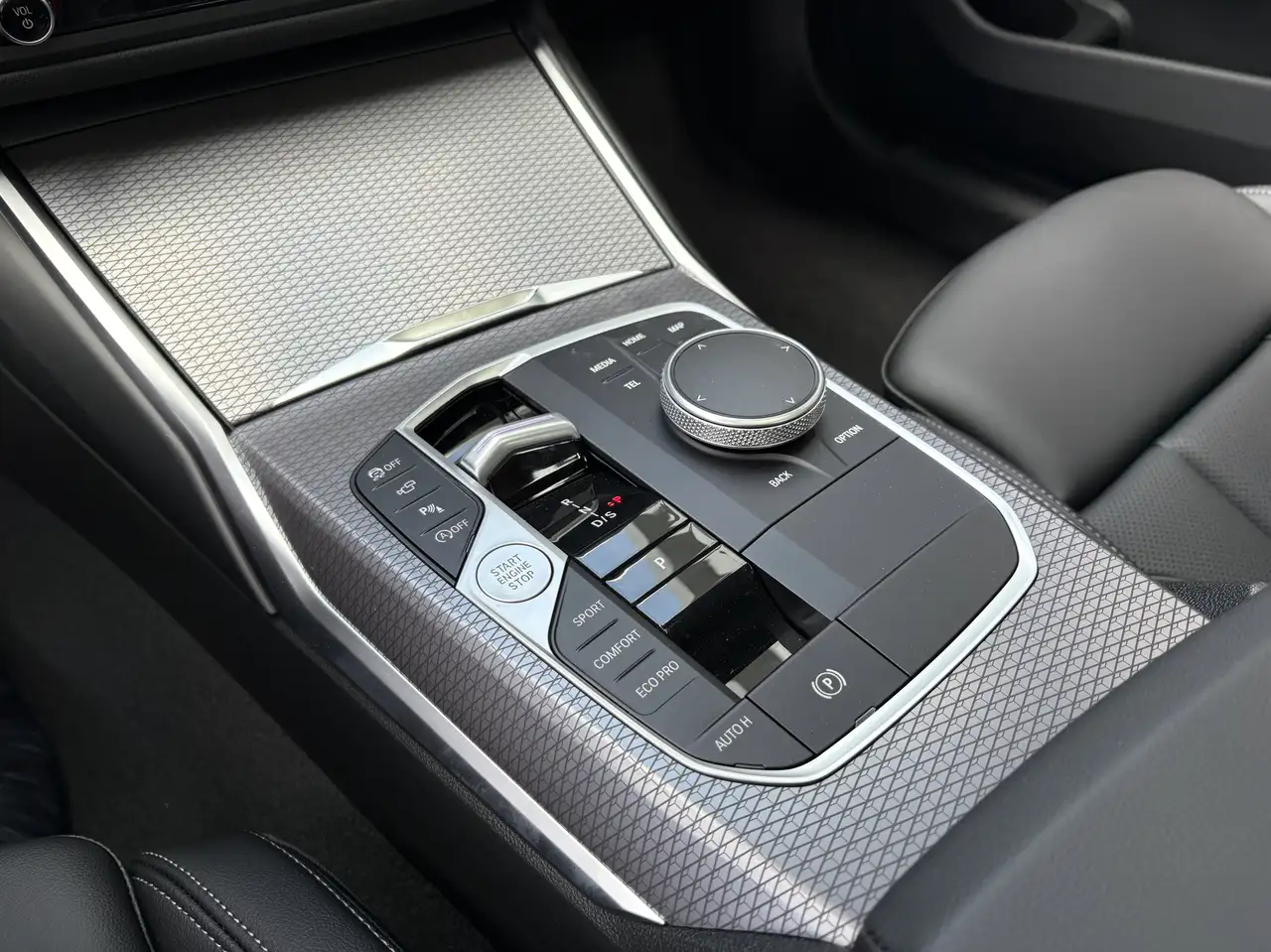 BMW 3 Series - Image 21