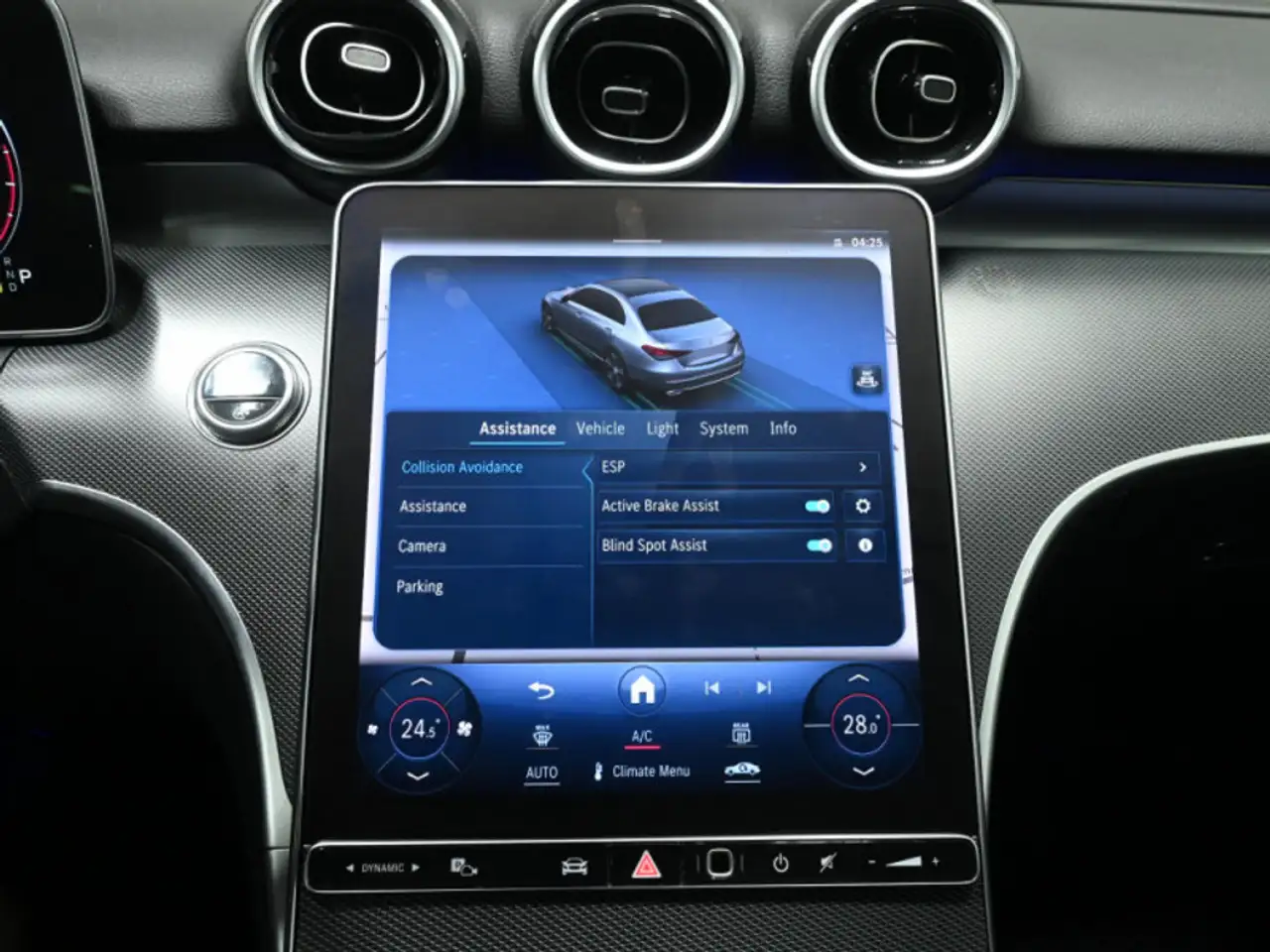 Mercedes-Benz C-Class - Image 19