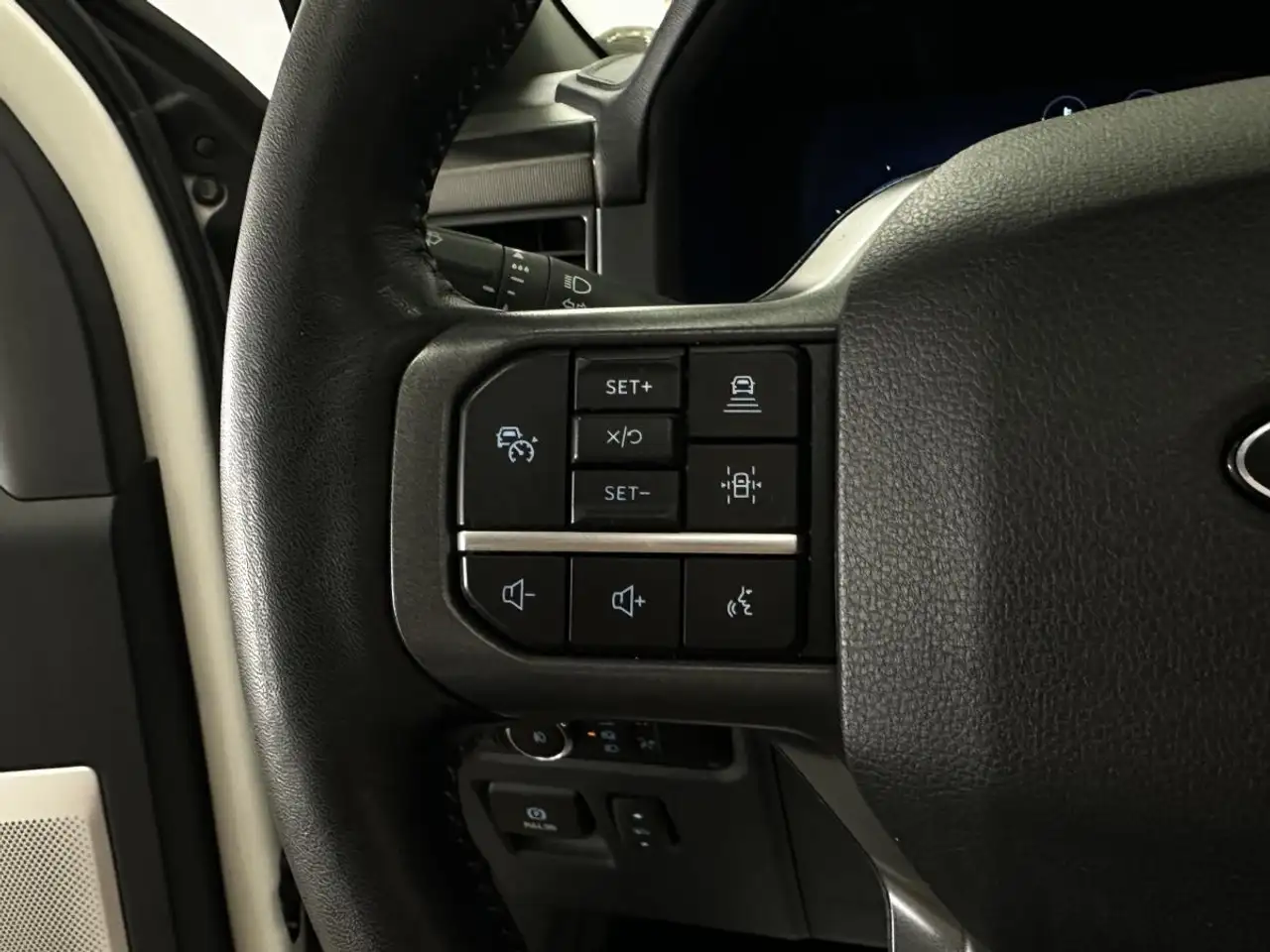 Ford F-150 - Image 30