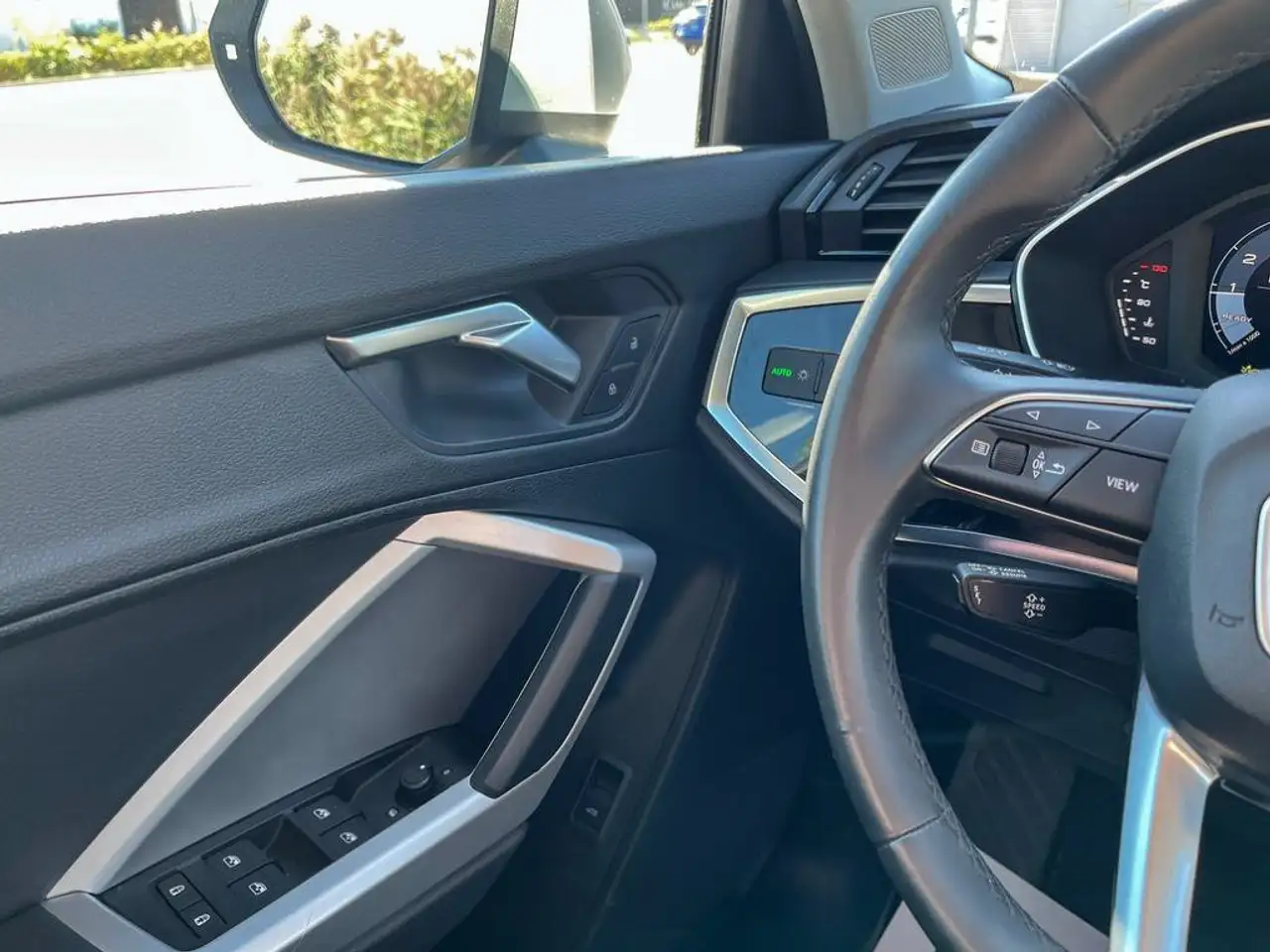 Audi Q3 - Image 20