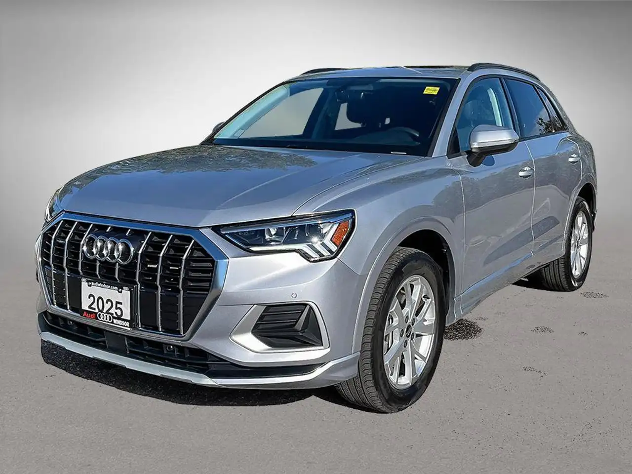Audi Q3 - Image 7