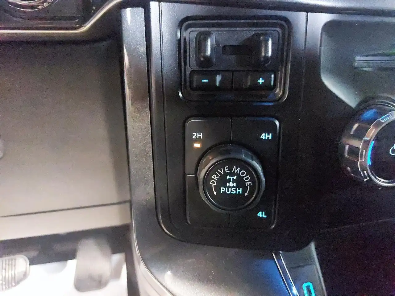 Ford F-150 - Image 16