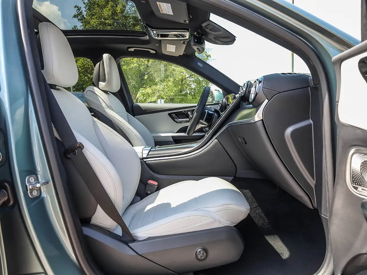 Mercedes-Benz GLC - Image 15