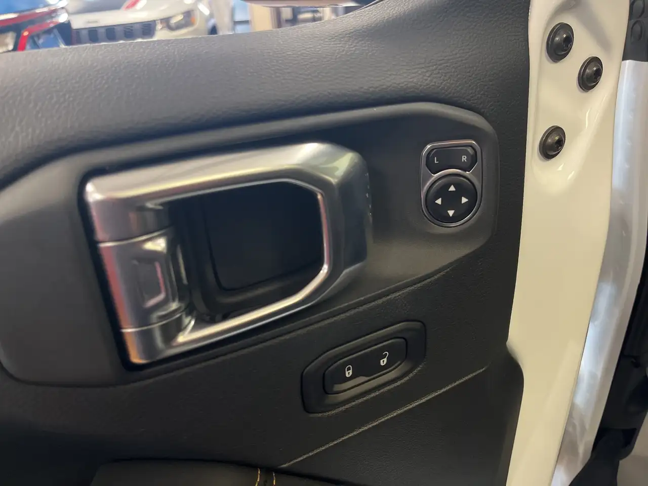 Jeep Wrangler - Image 9