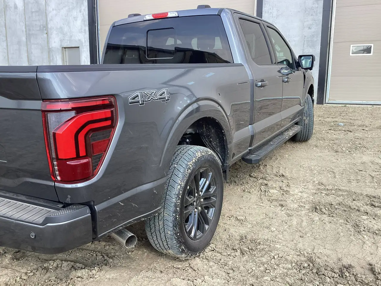 Ford F-150 - Image 1