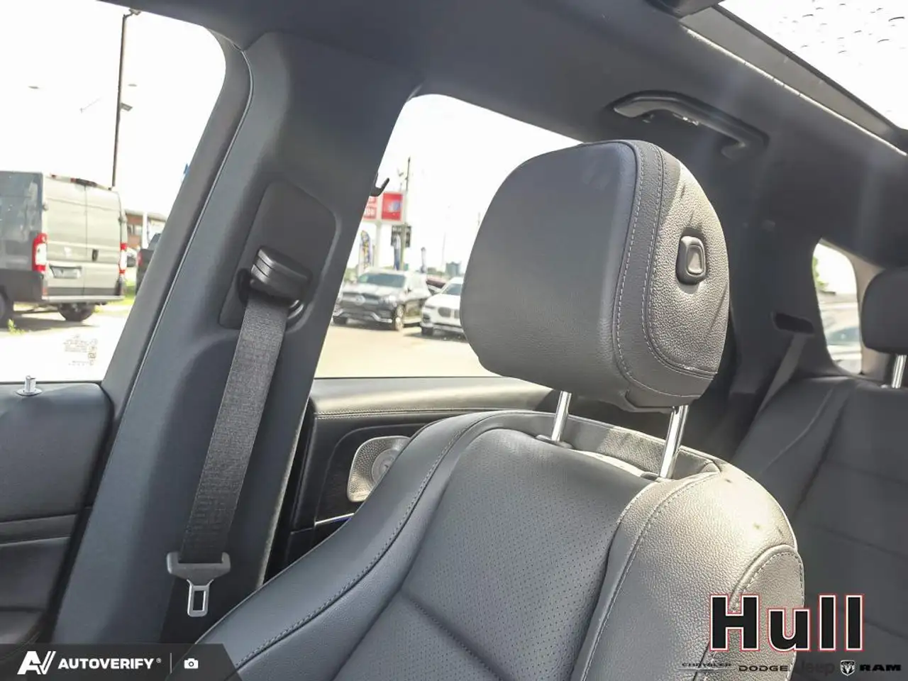 Mercedes-Benz GLE - Image 19