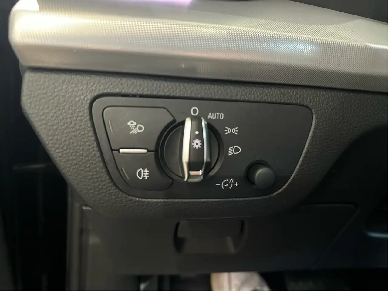 Audi Q5 - Image 20
