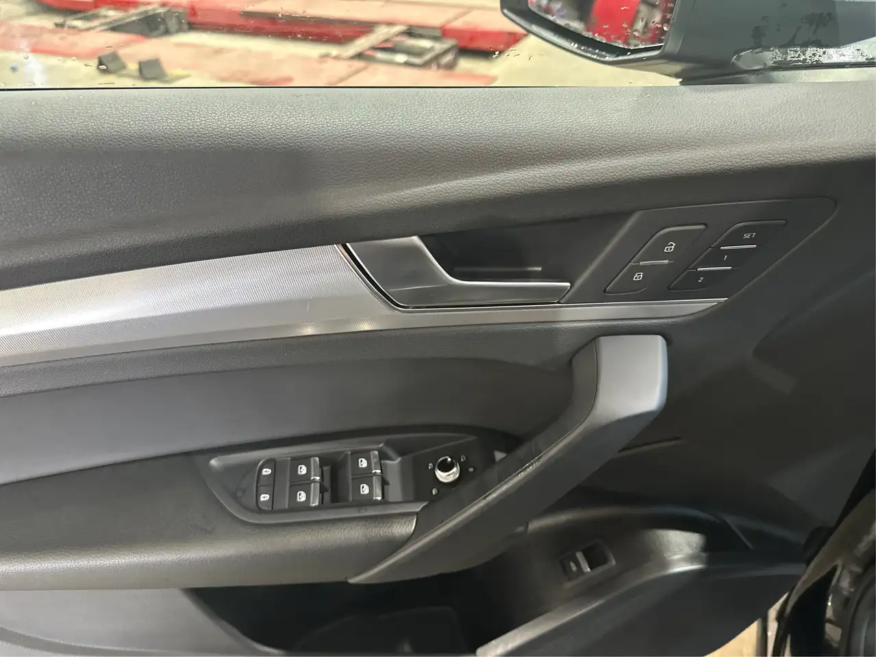 Audi Q5 - Image 22