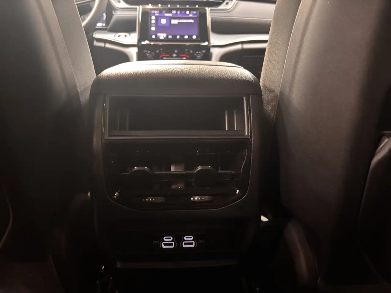 Jeep Grand Cherokee - Image 11