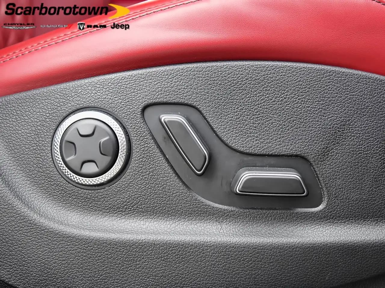 Genesis GV70 - Image 18
