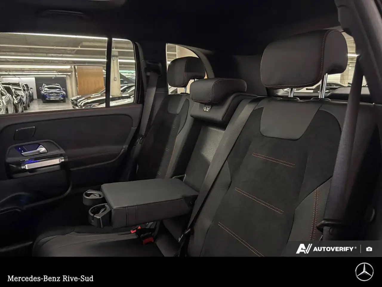 Mercedes-Benz GLB - Image 14