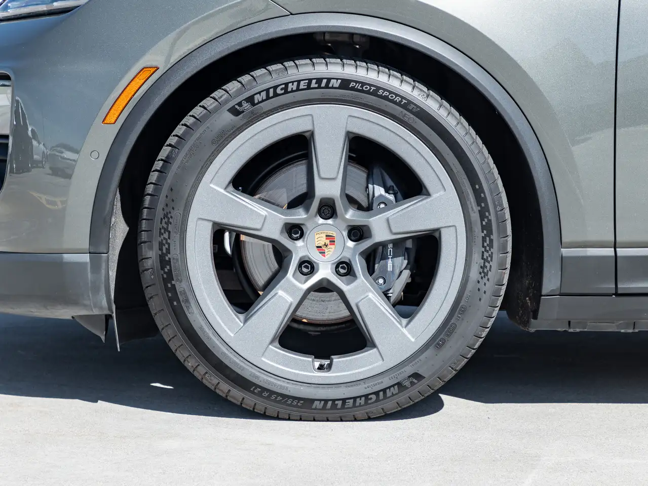 Porsche Macan - Image 10