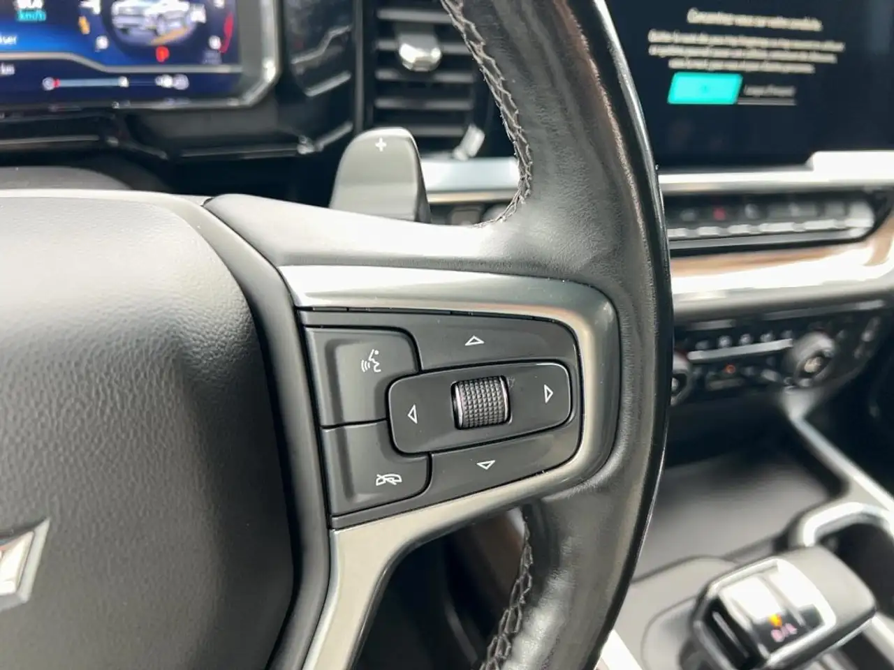 Chevrolet Silverado 1500 - Image 22