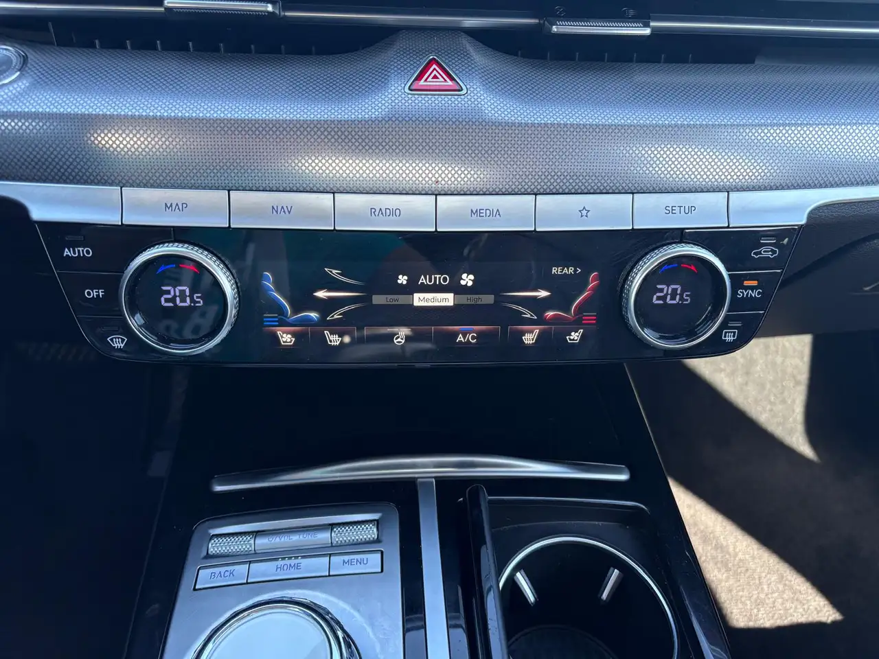 Genesis G80 - Image 14