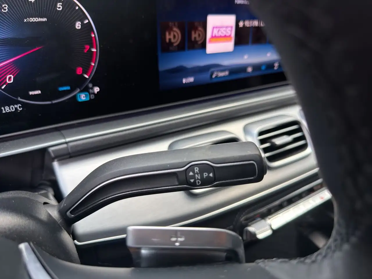 Mercedes-Benz GLE - Image 15