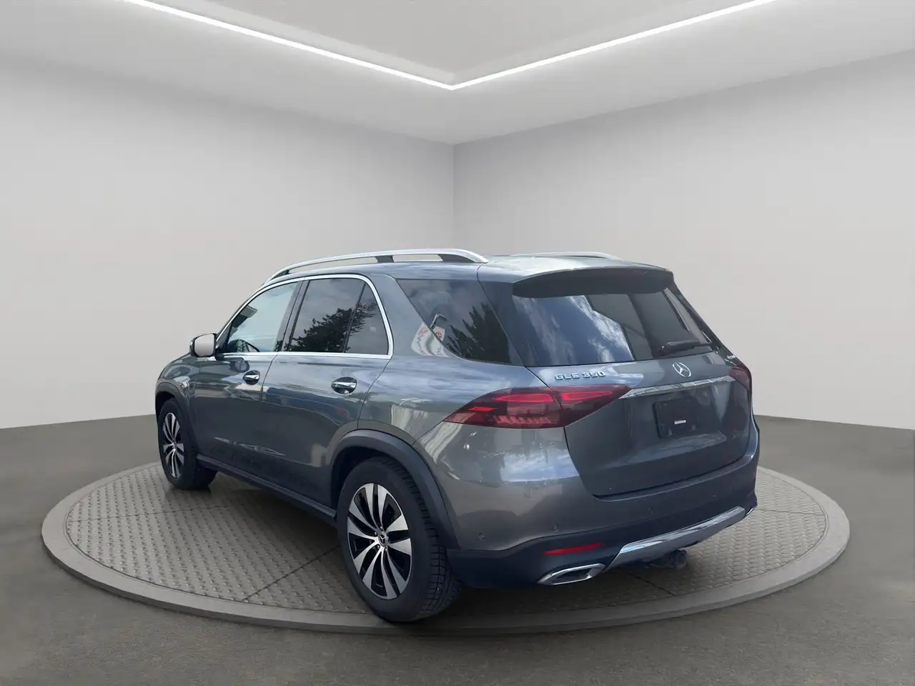 Mercedes-Benz GLE - Image 4