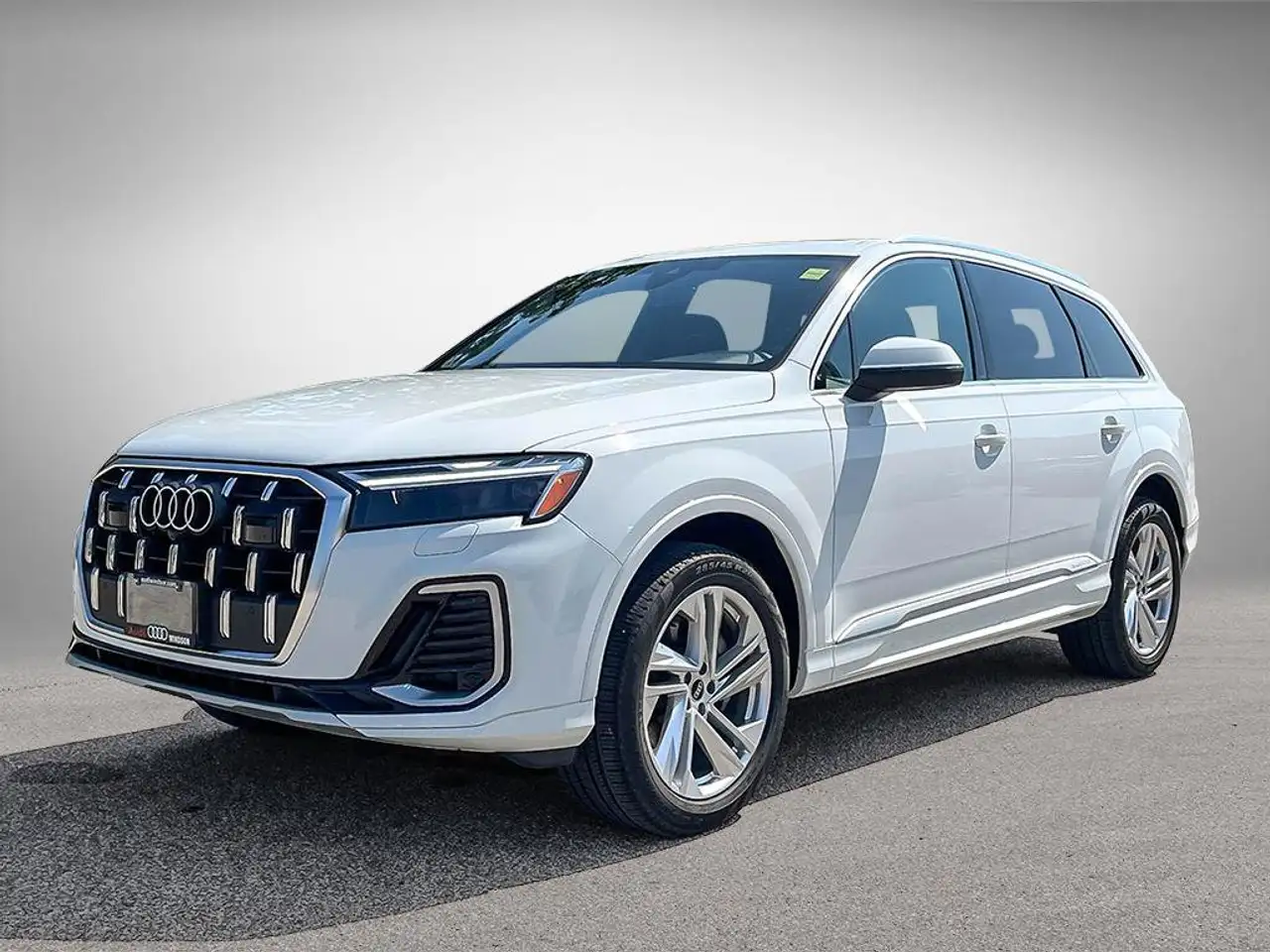 Audi Q7 - Image 7