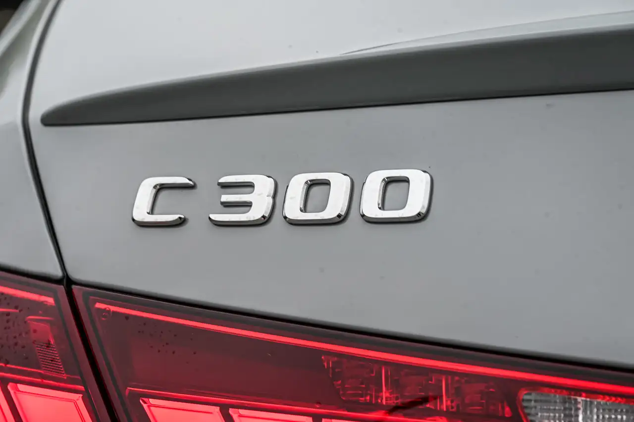 Mercedes-Benz C-Class - Image 7