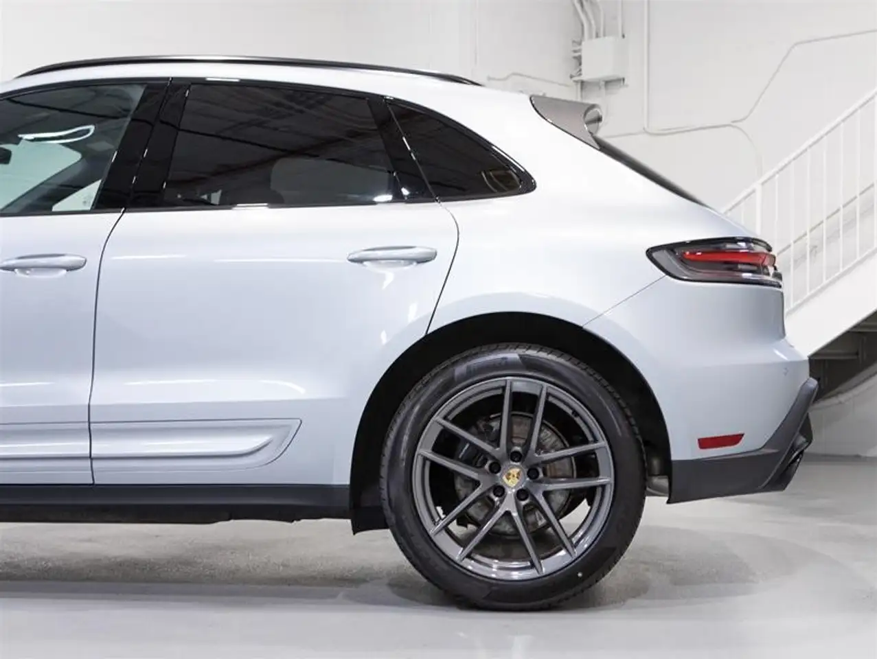 Porsche Macan - Image 7