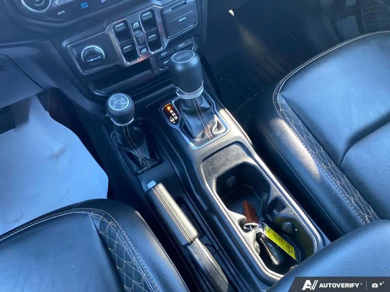Jeep Wrangler - Image 19
