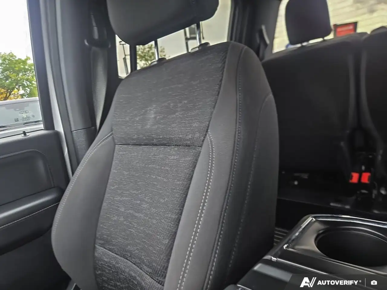 Ford F-150 - Image 20