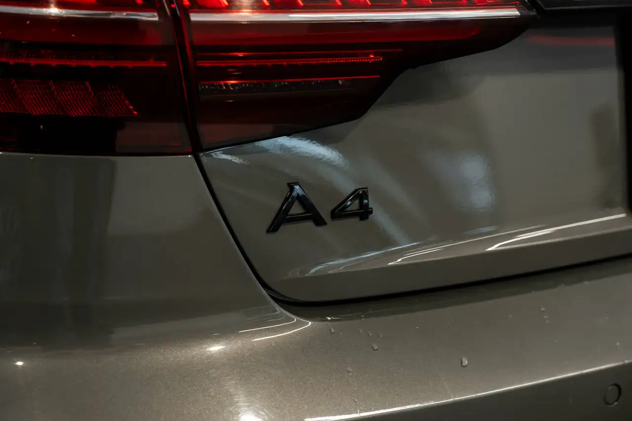 Audi A4 - Image 28