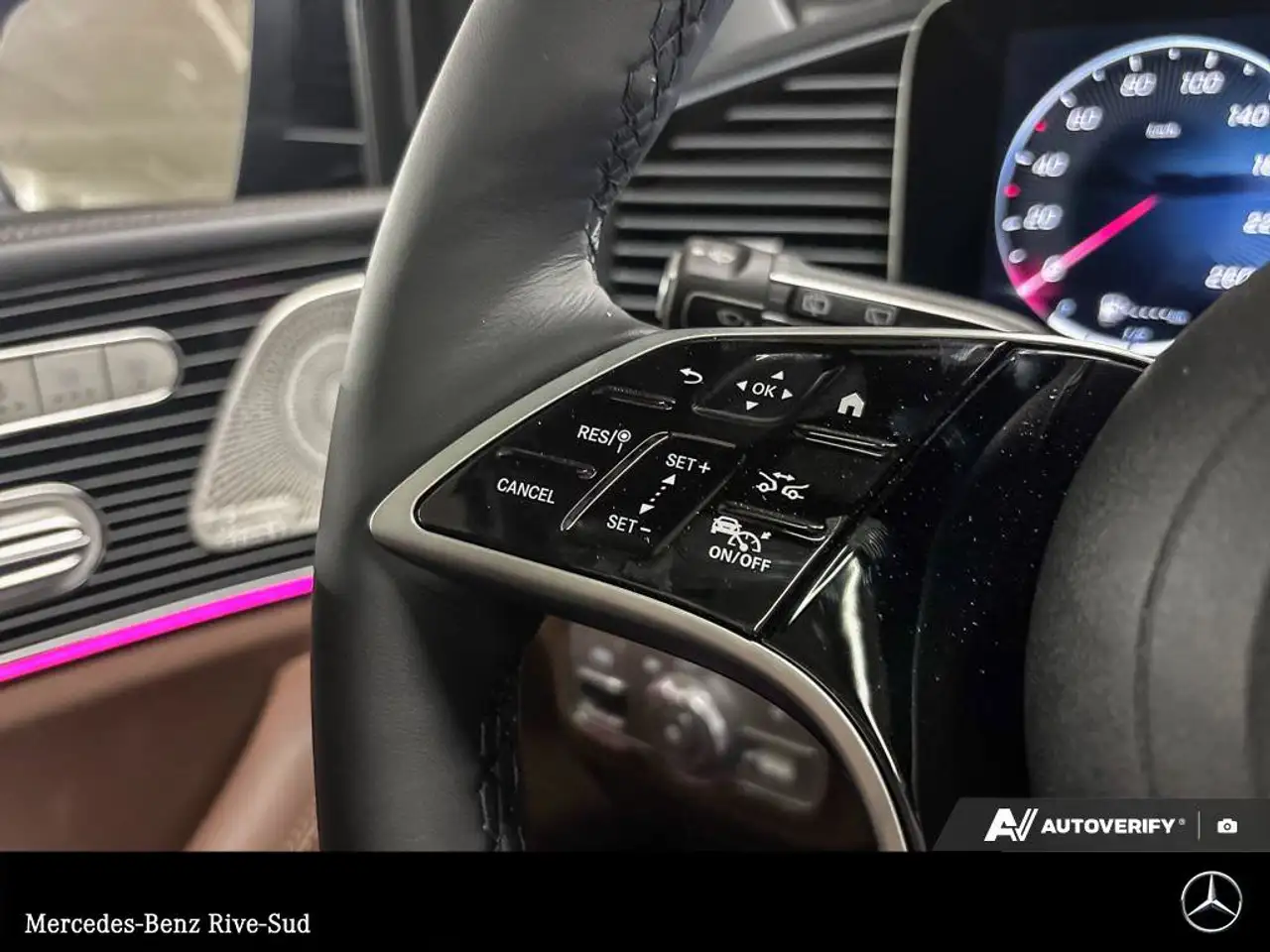 Mercedes-Benz GLE - Image 22