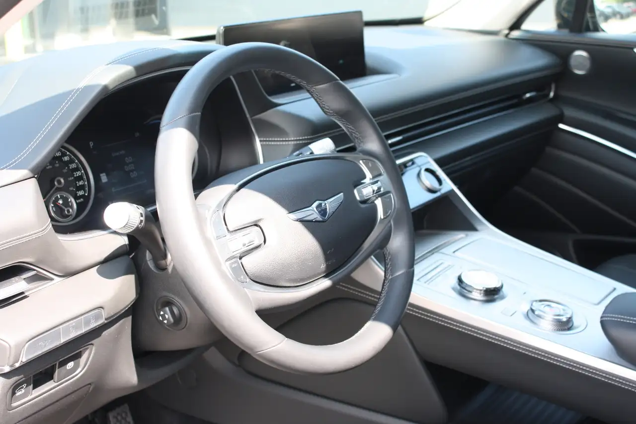 Genesis GV80 - Image 12