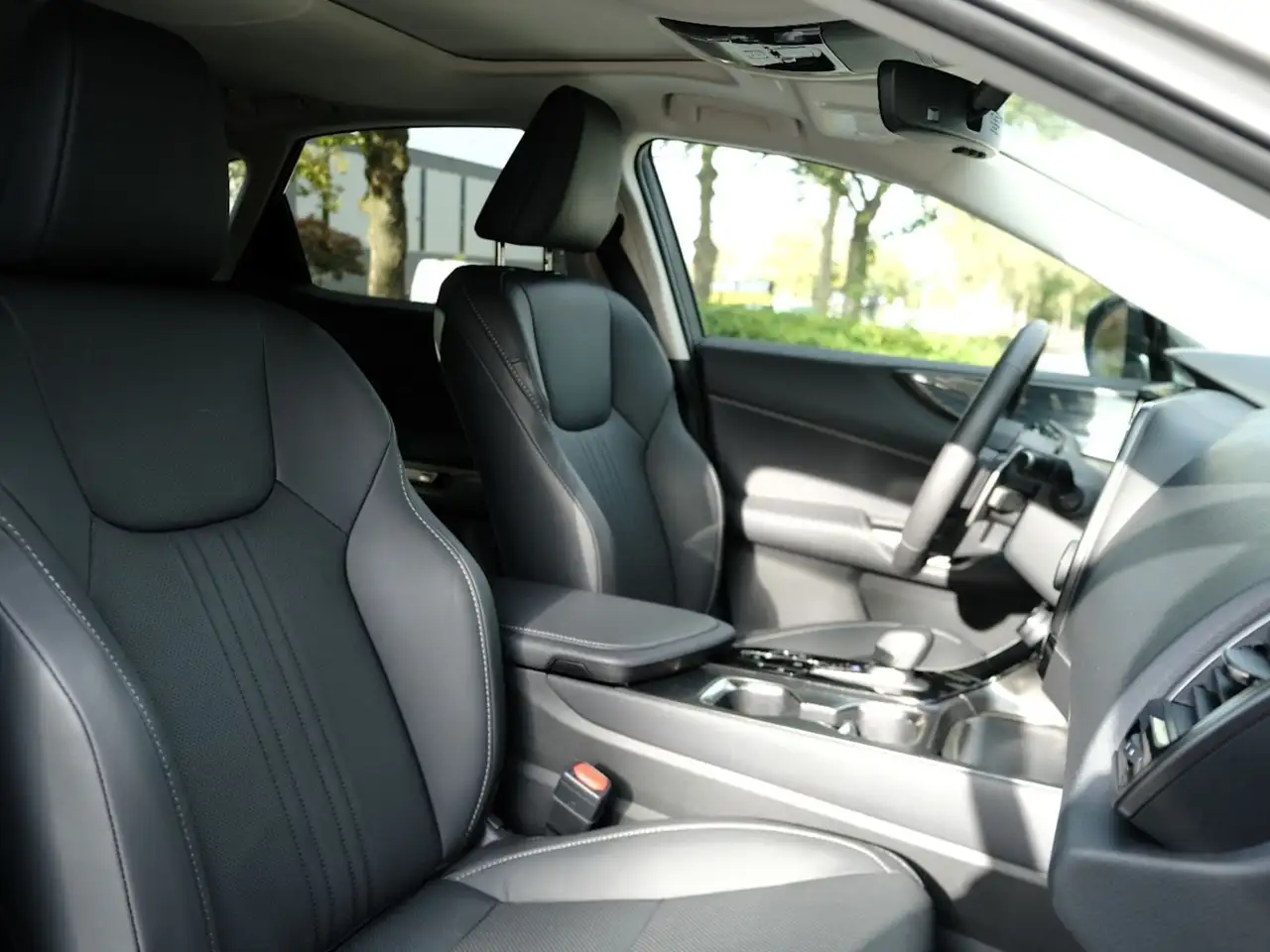 Lexus NX - Image 12