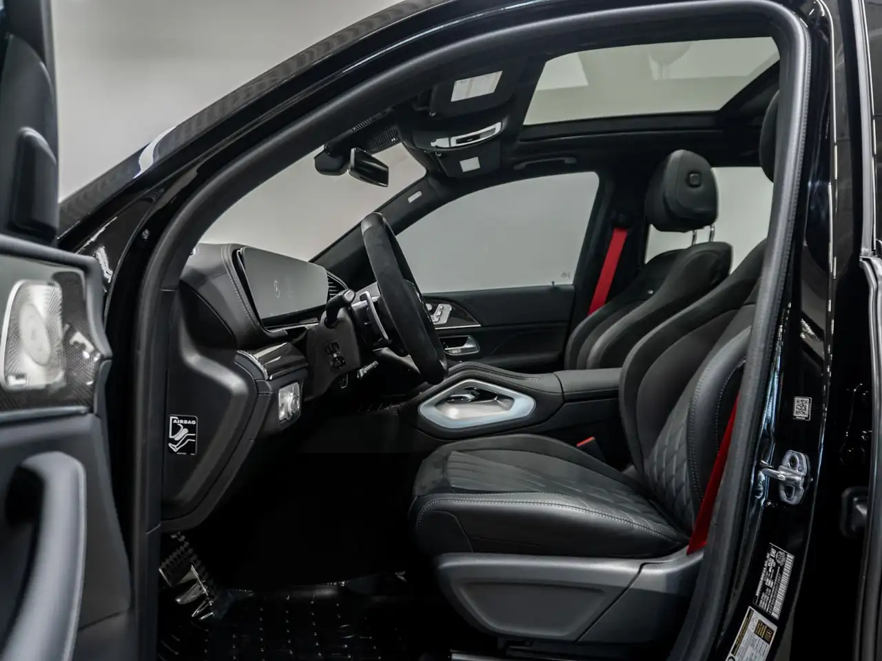 Mercedes-Benz GLE - Image 29