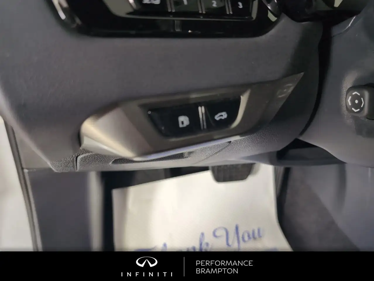 Lexus RX - Image 18