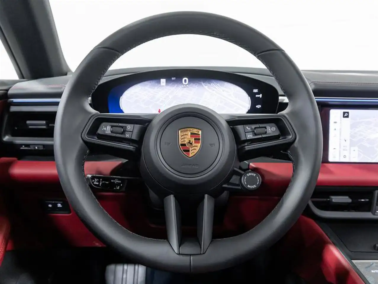 Porsche Macan - Image 14