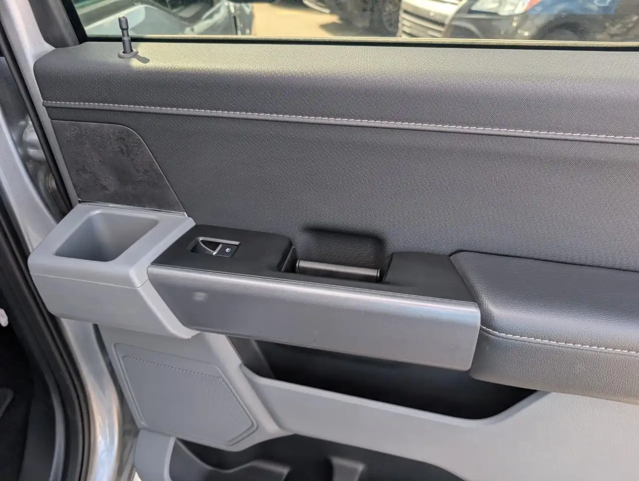 Ford F-150 - Image 14