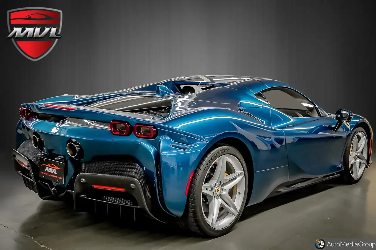 Ferrari SF90 Spider - Image 20