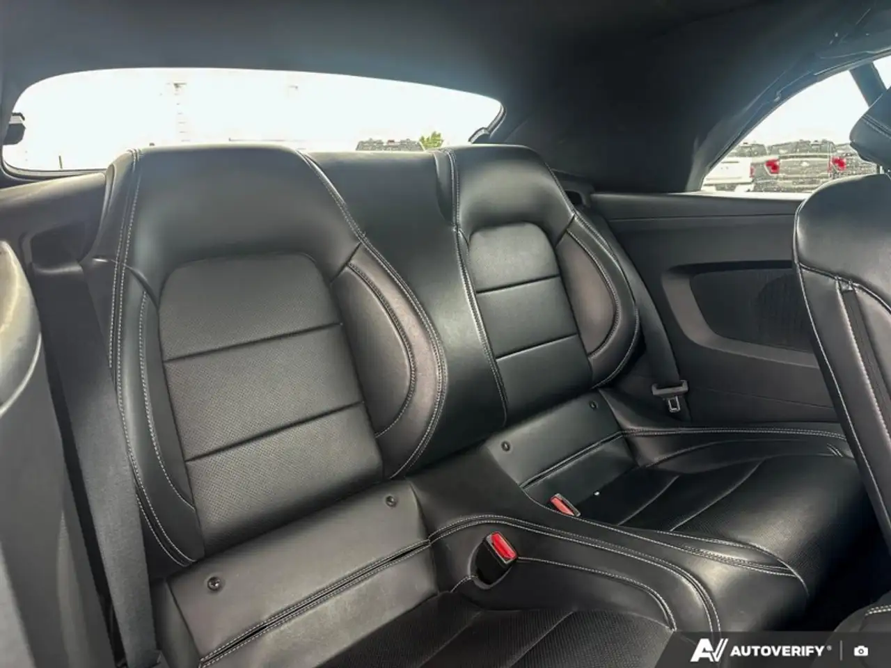 Ford Mustang - Image 20