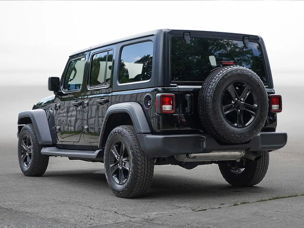 Jeep Wrangler - Image 3