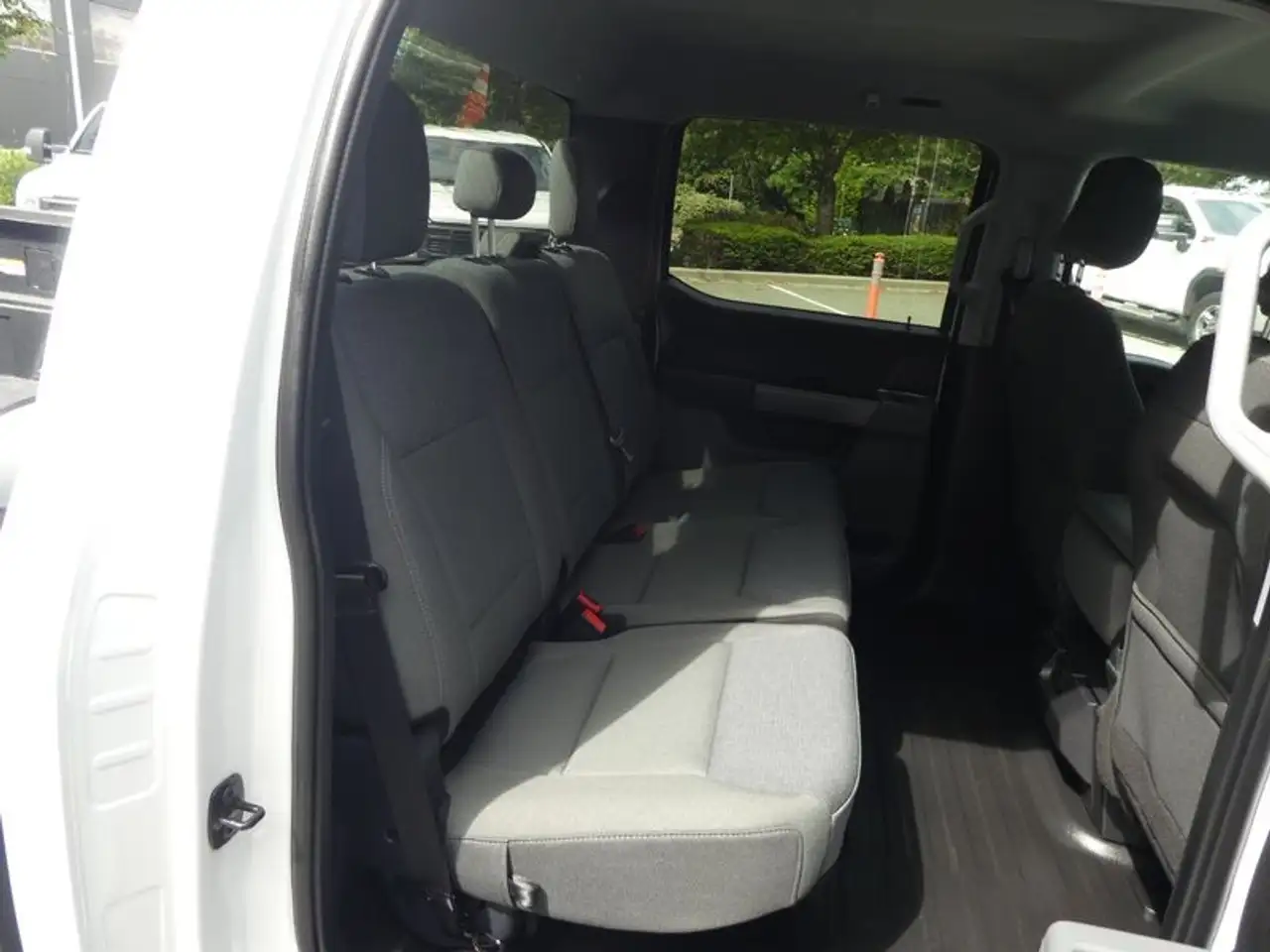 Ford F-150 - Image 21