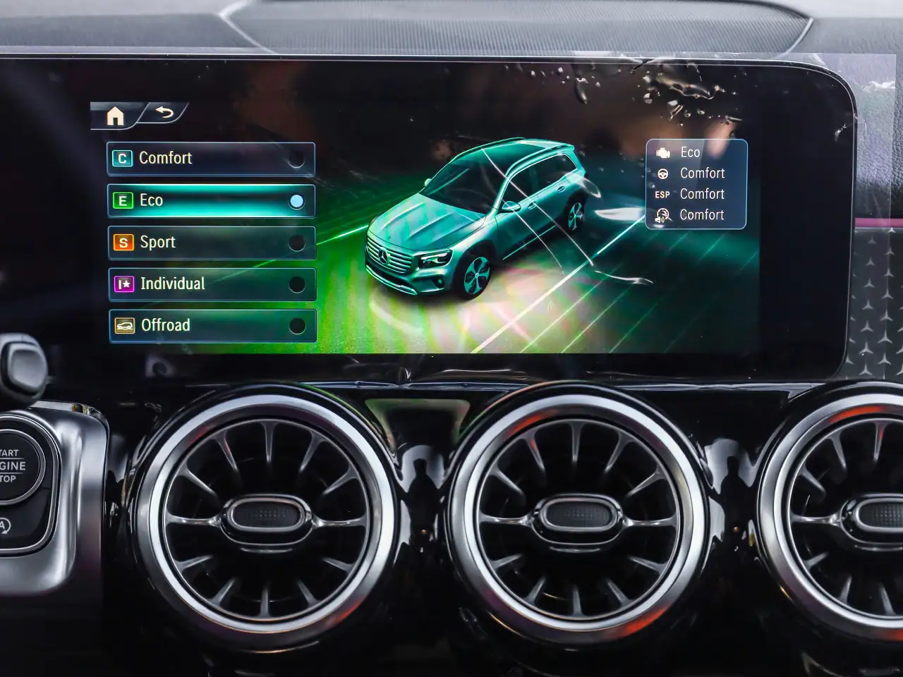 Mercedes-Benz GLB - Image 26