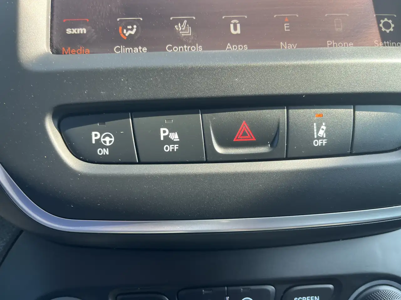 Jeep Cherokee - Image 8