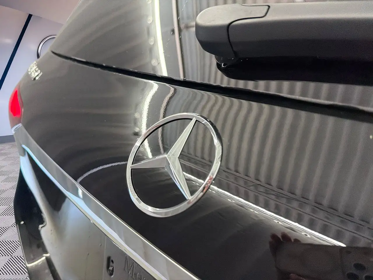 Mercedes-Benz GLE - Image 29