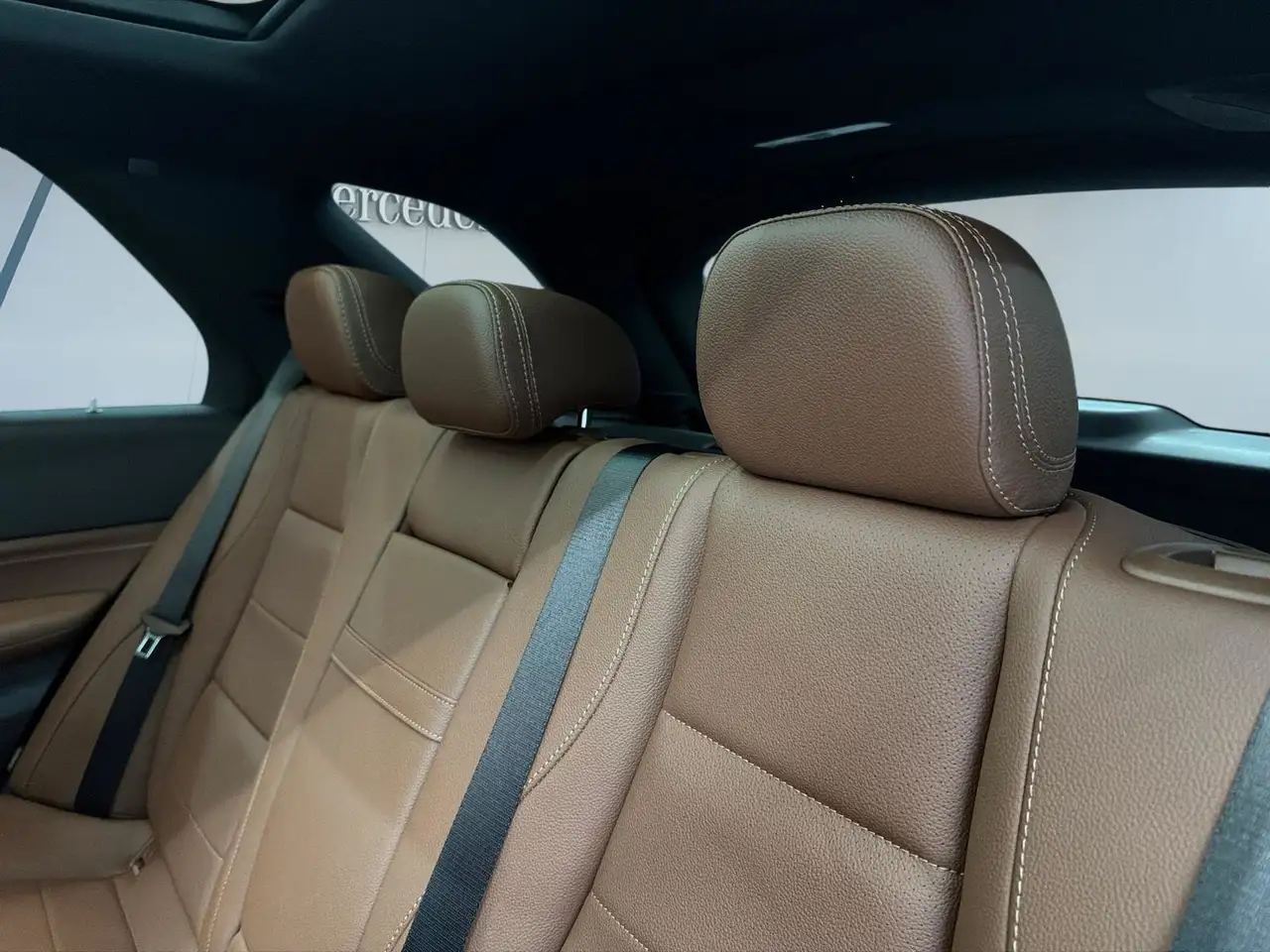 Mercedes-Benz GLE - Image 20