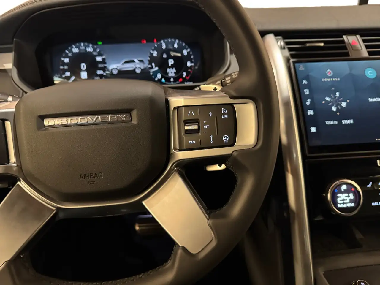 Land Rover Discovery - Image 13