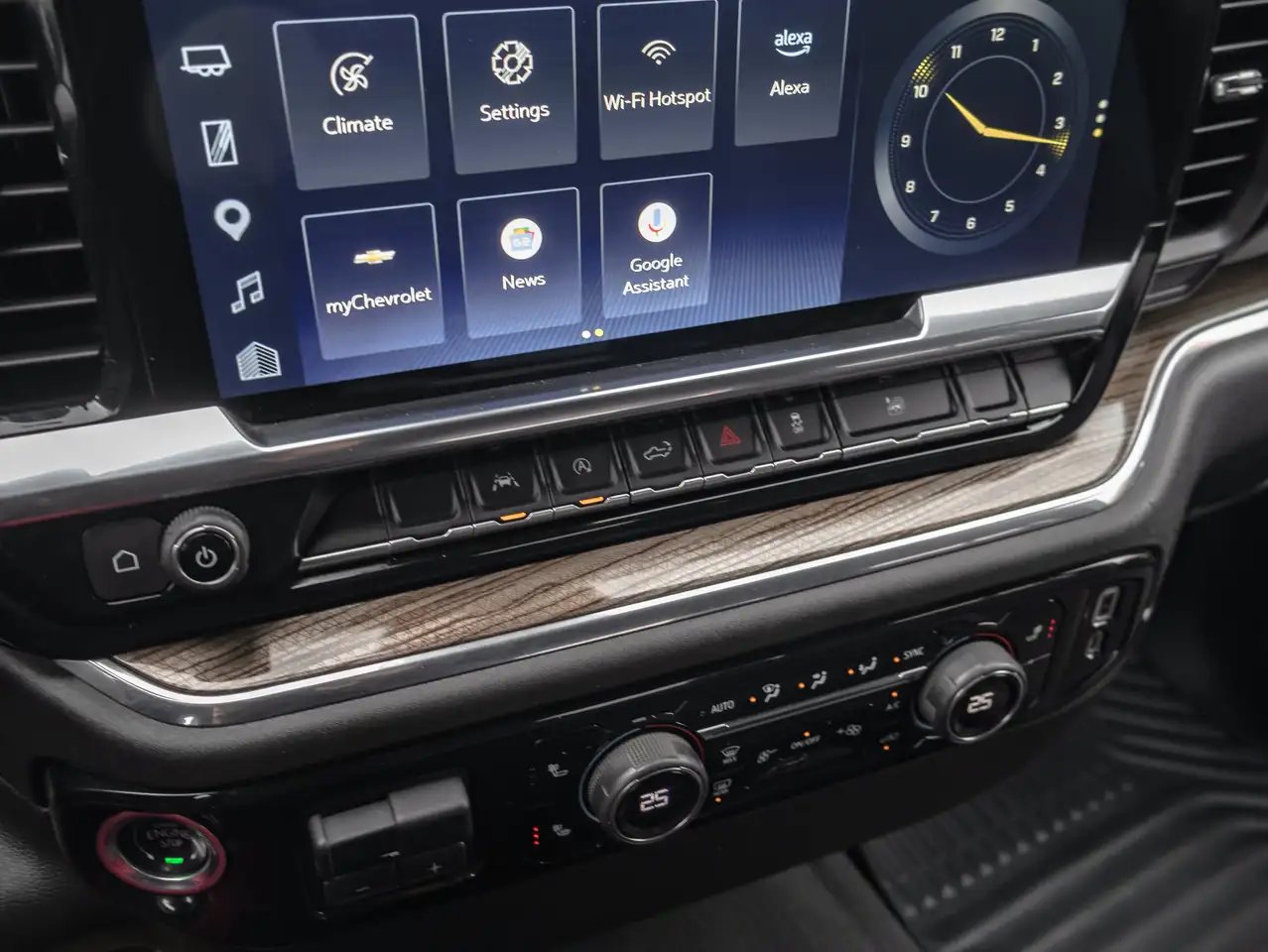 Chevrolet Silverado 1500 - Image 38
