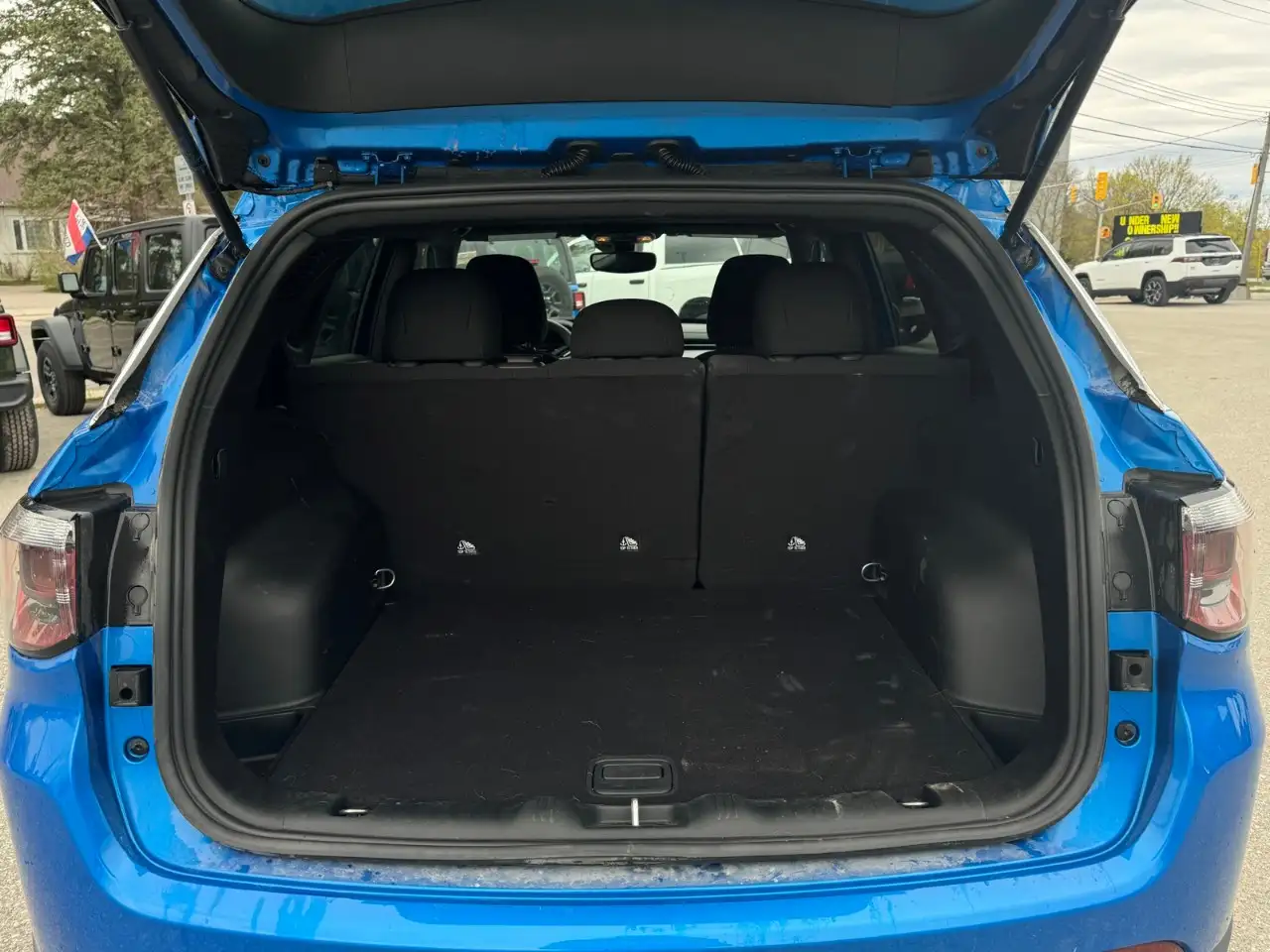 Jeep Compass - Image 24