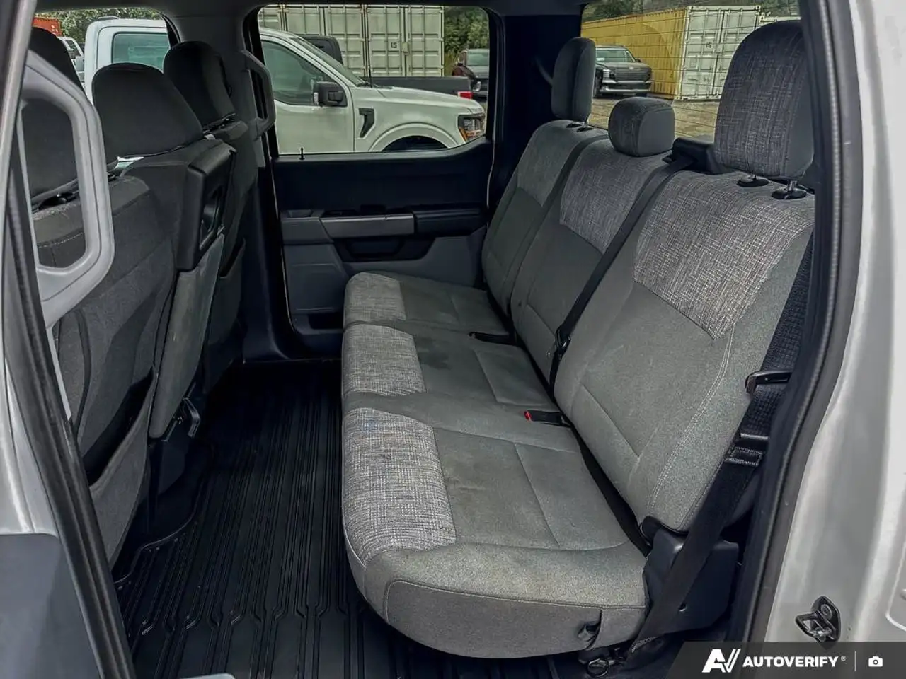 Ford F-150 - Image 27