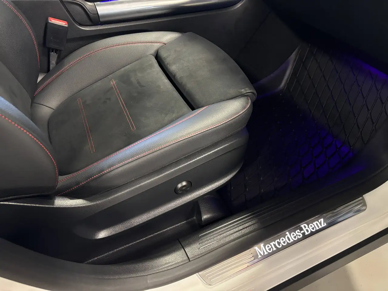 Mercedes-Benz GLA - Image 12