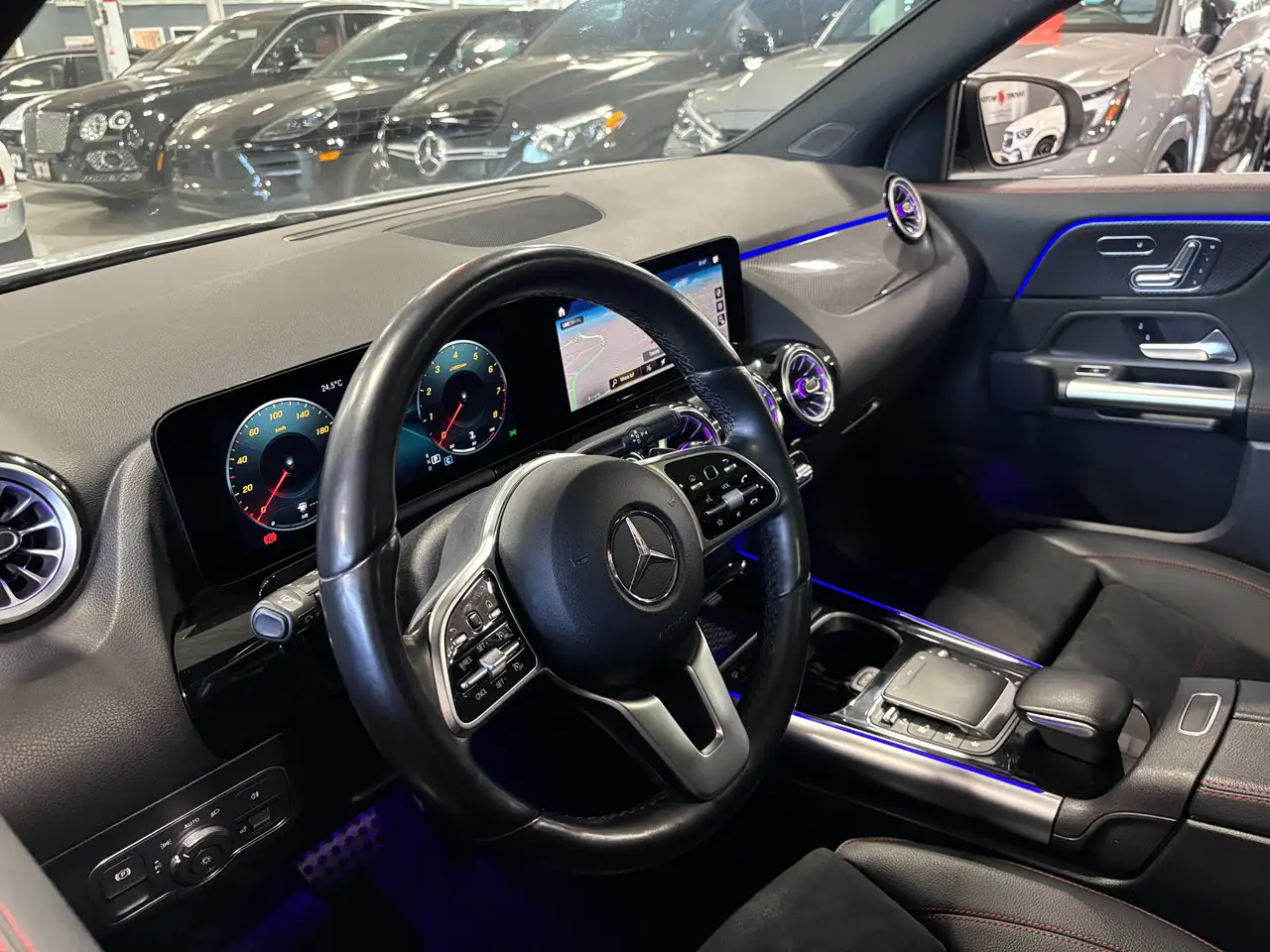 Mercedes-Benz GLA - Image 16