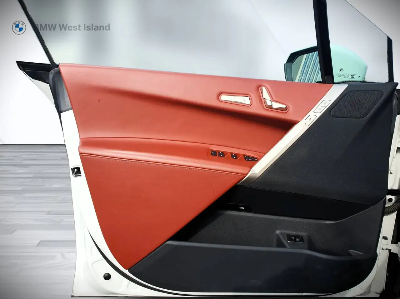 BMW iX - Image 14