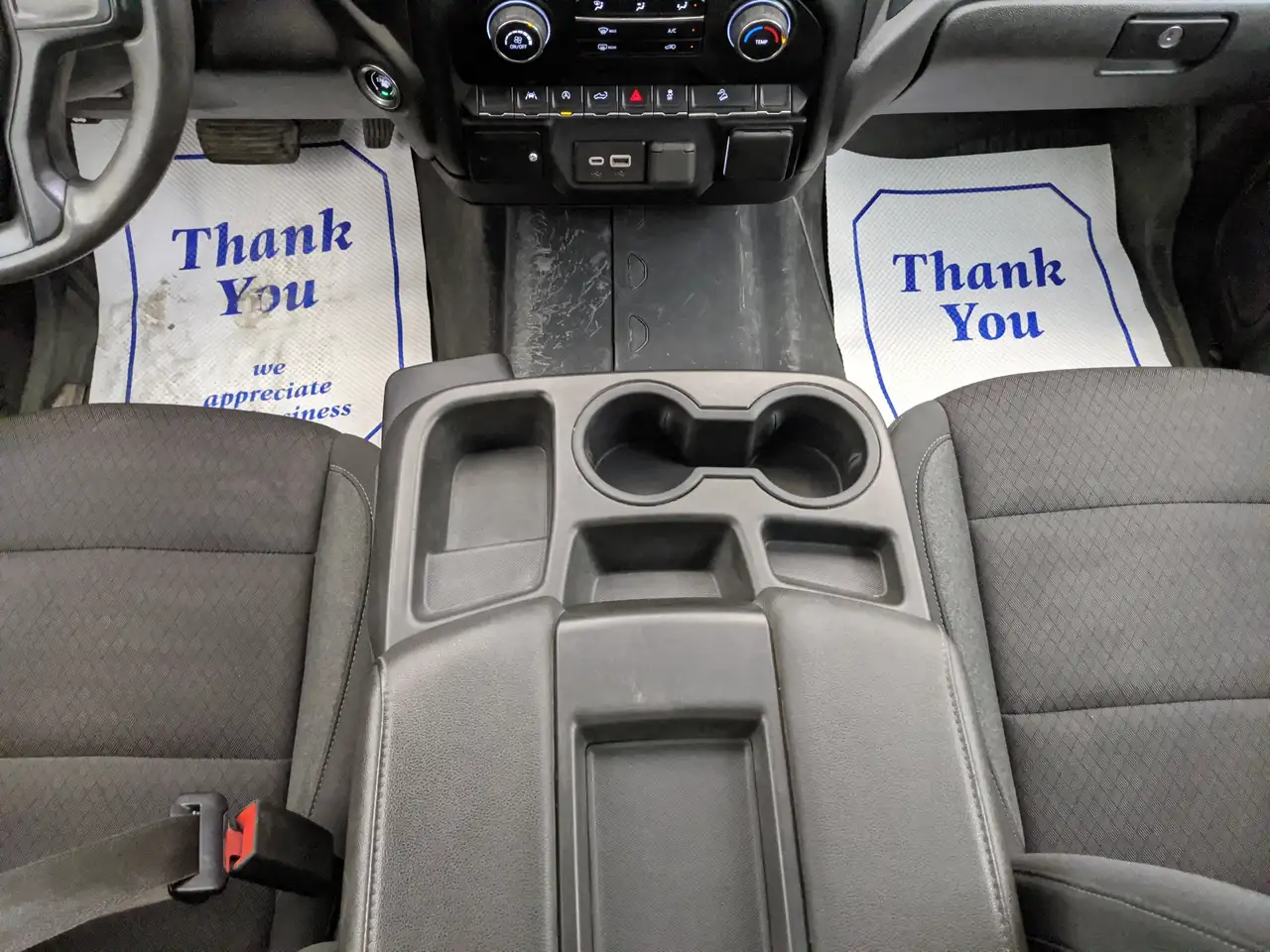 Chevrolet Silverado 1500 - Image 24
